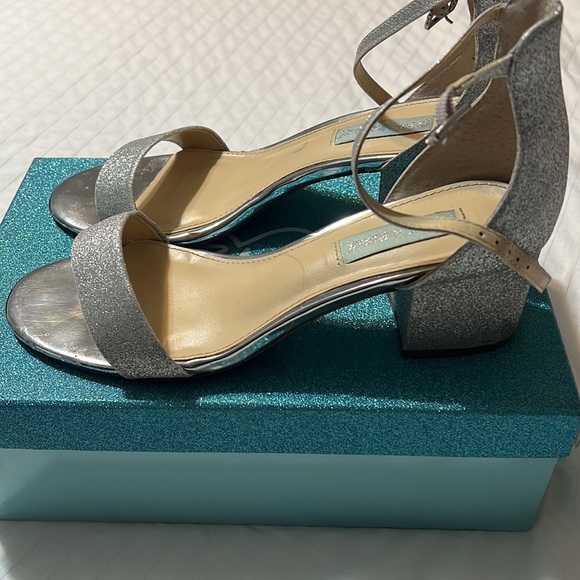 Betsey Johnson Shoes - BETSEY JOHNSON silver glitter block heel